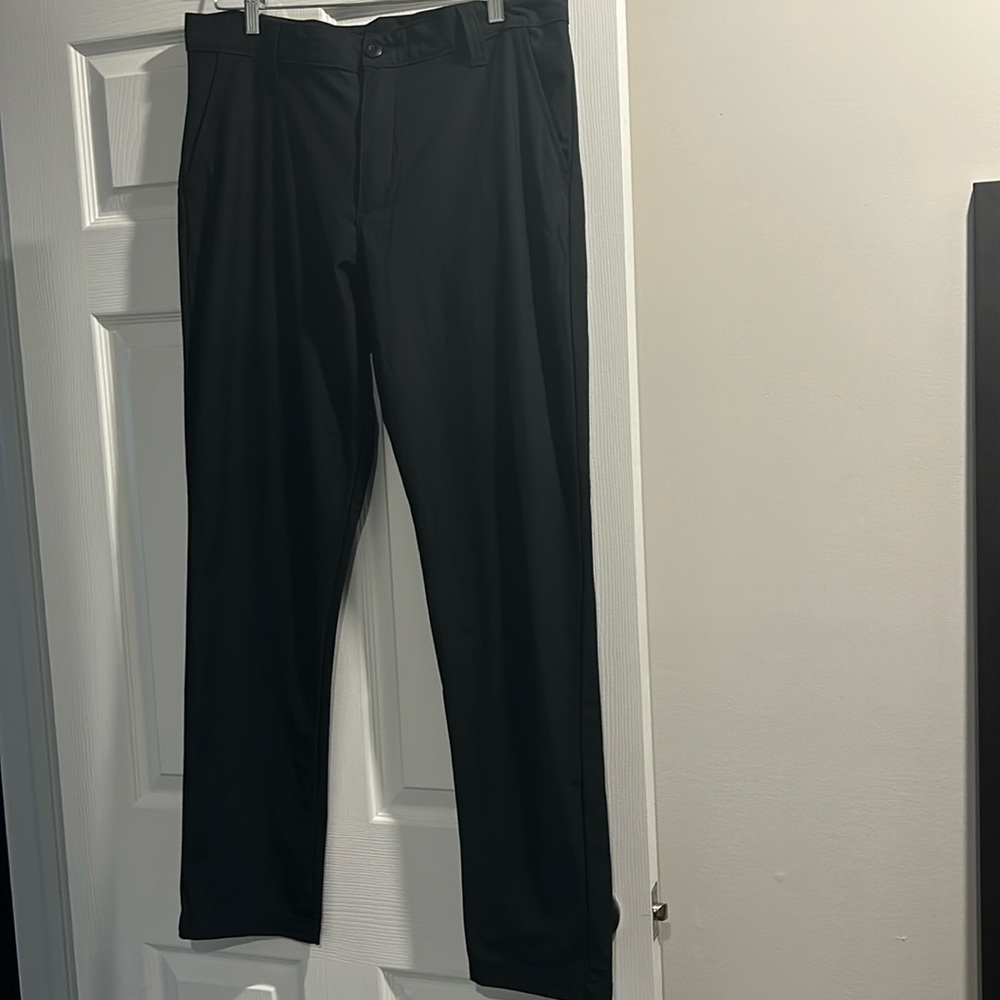 Black light material pants